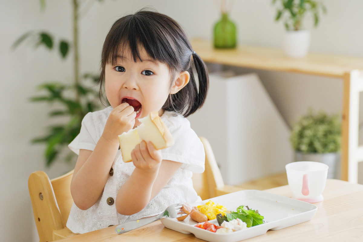 子供に必要なタンパク質の量とは？栄養バランスを整えて健やかな成長を目指そう