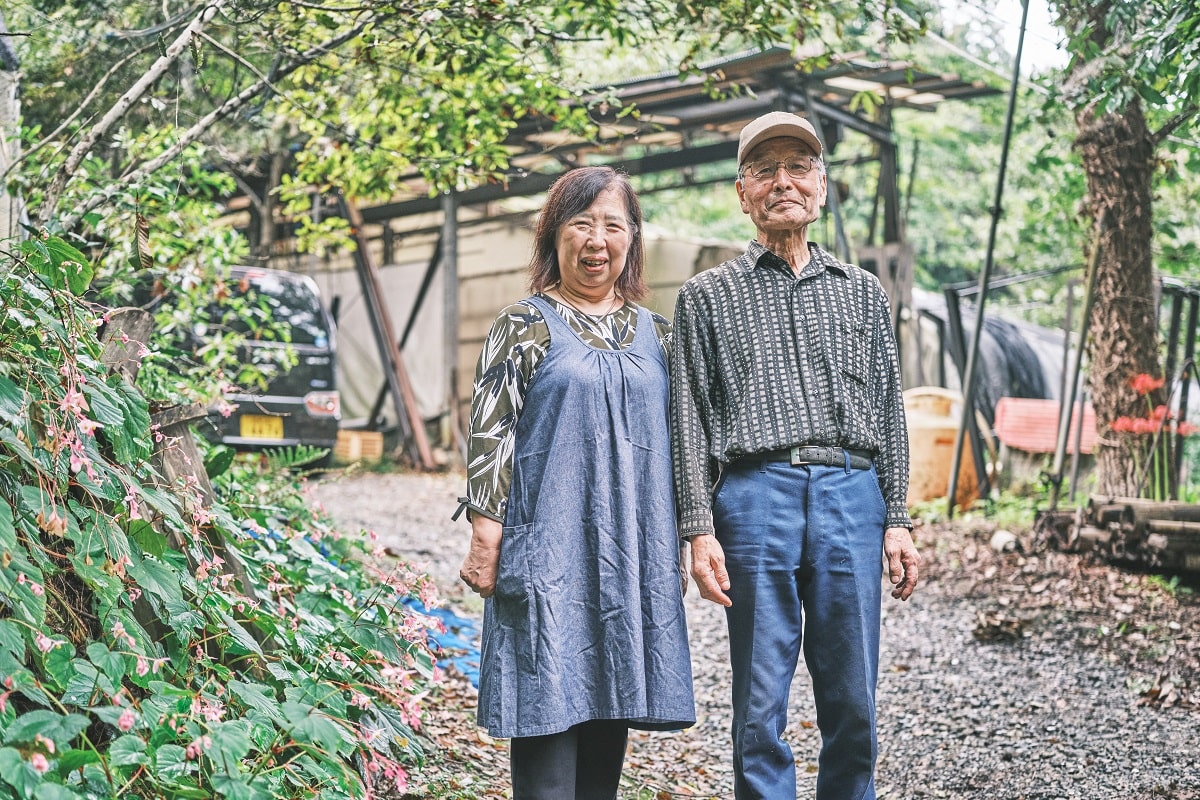 自然と共存し、昔ながらの生産方法を守り続ける椎茸農家